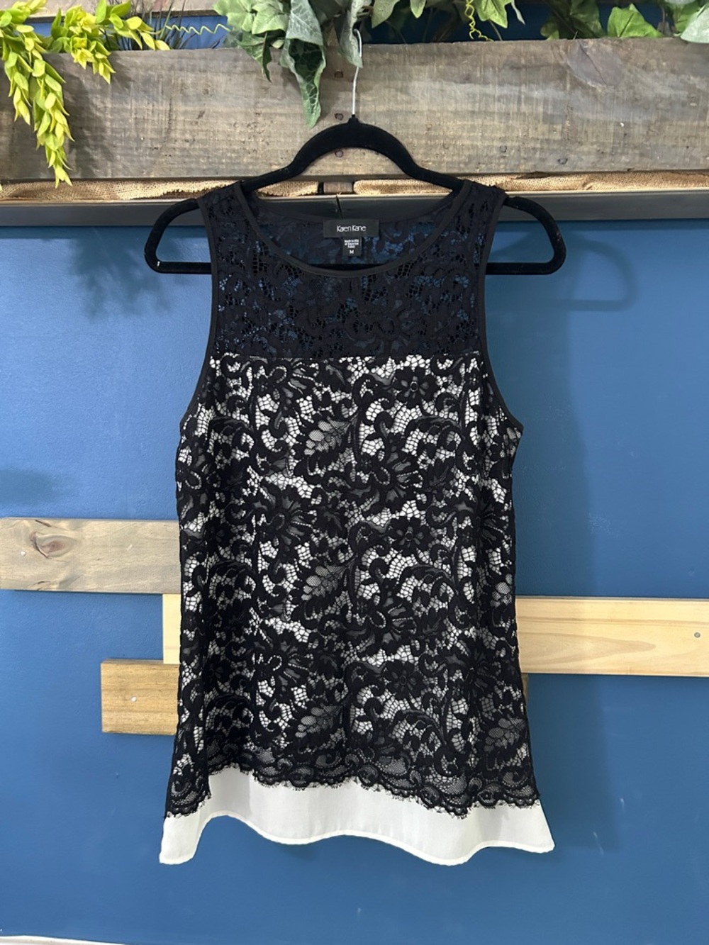Karen Kane Black Lace Overlay Ivory Camisole Tank Sz Med. EUC